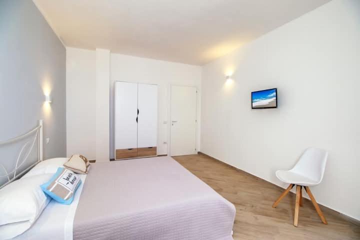 Luca'S Rooms Valledoria  Exterior photo